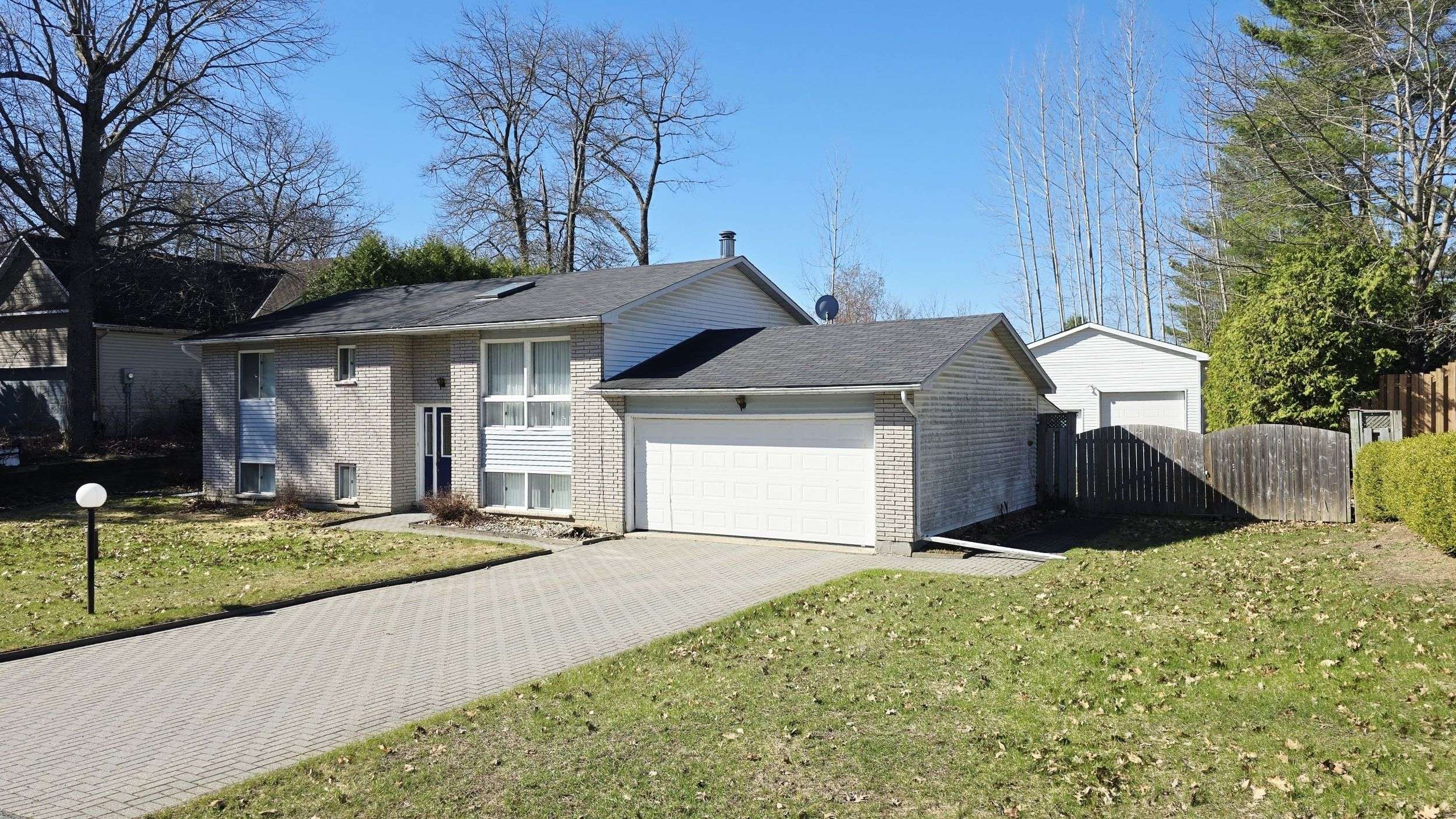 119 Archie ST, Constance Bay - Dunrobin - Kilmaurs - Woodlawn, ON K0A 3M0
