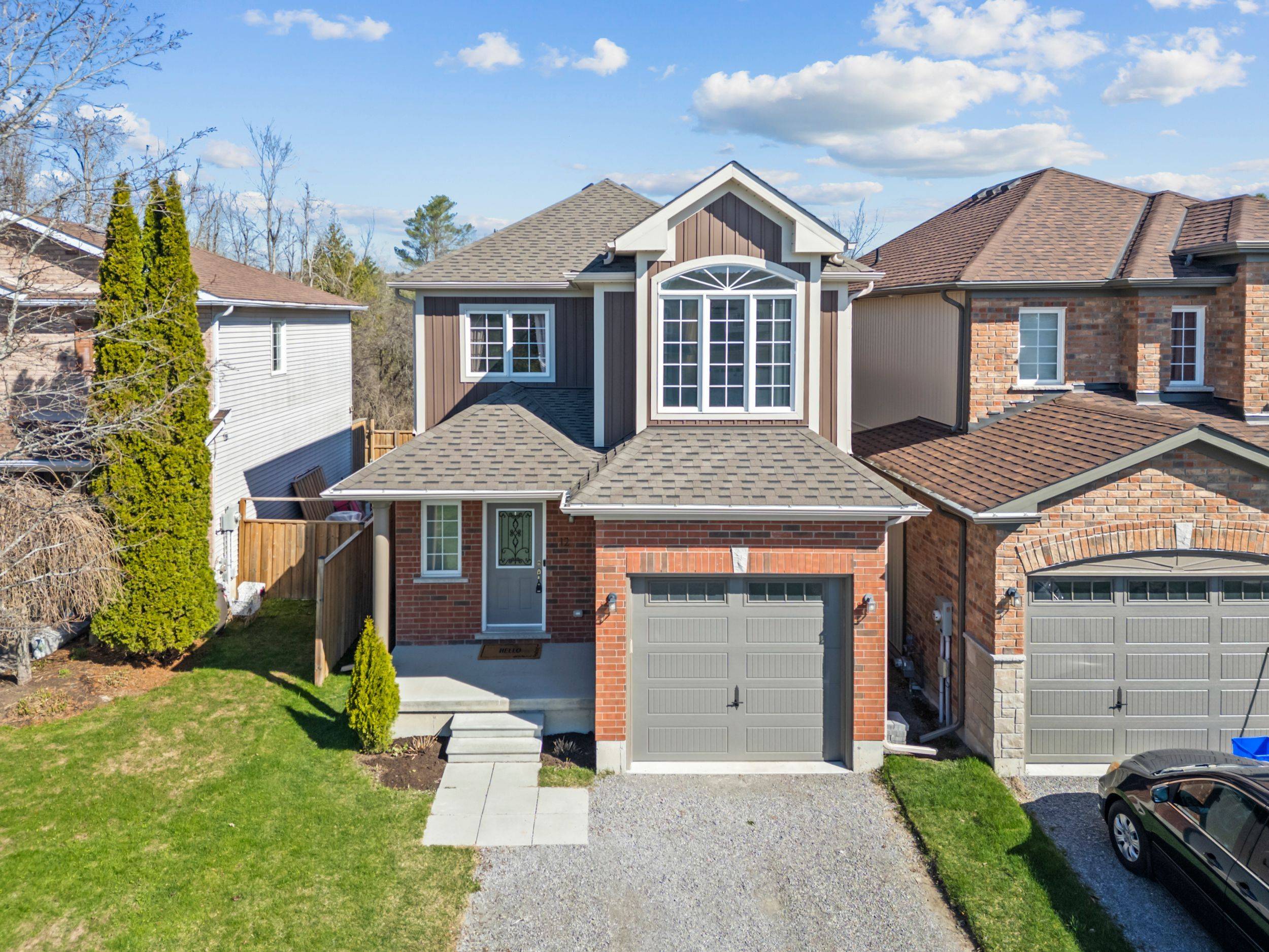 12 Coldbrook DR, Cavan Monaghan, ON L0A 1G0