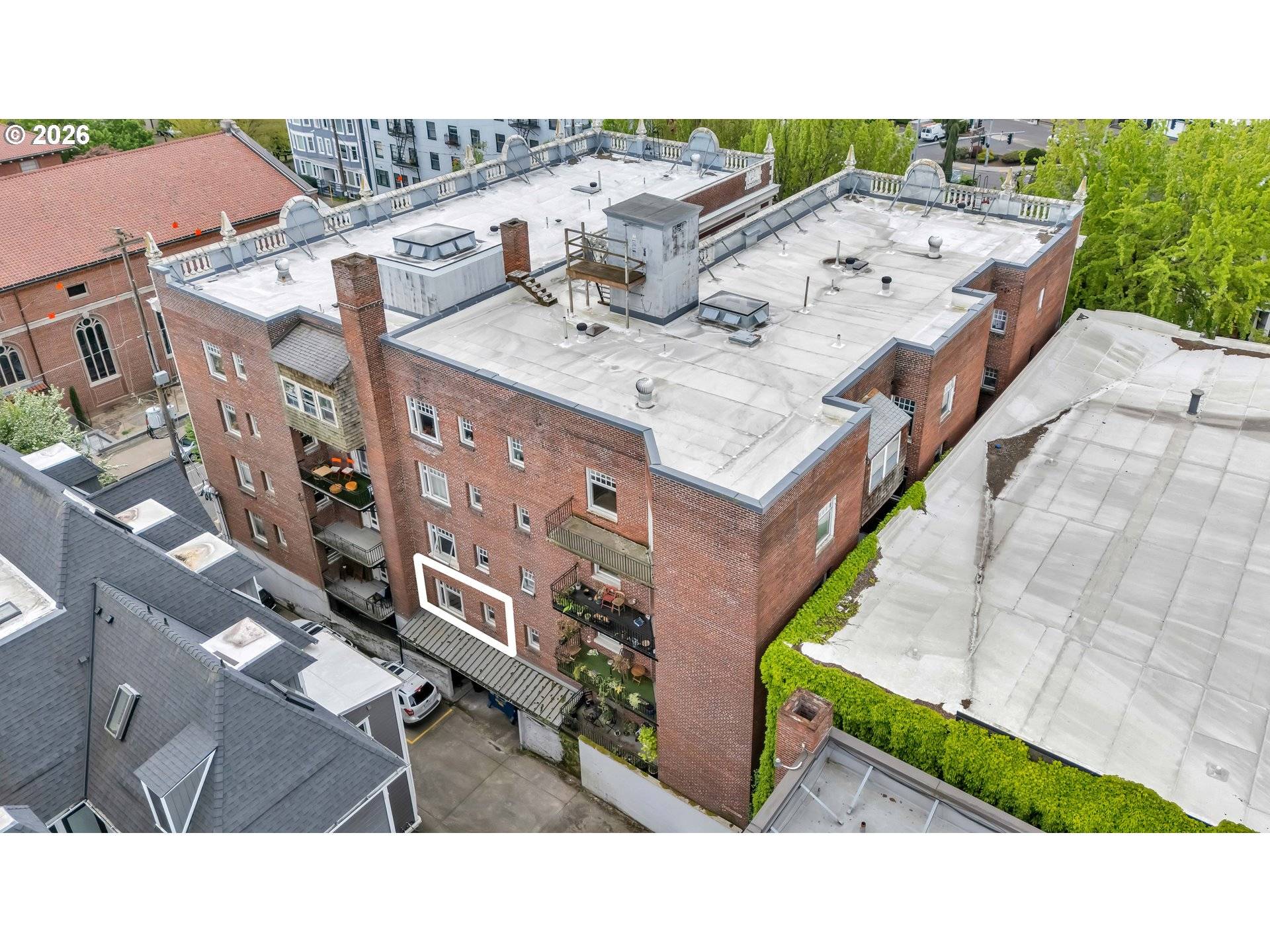 1811 NW COUCH ST #207, Portland, OR 97209