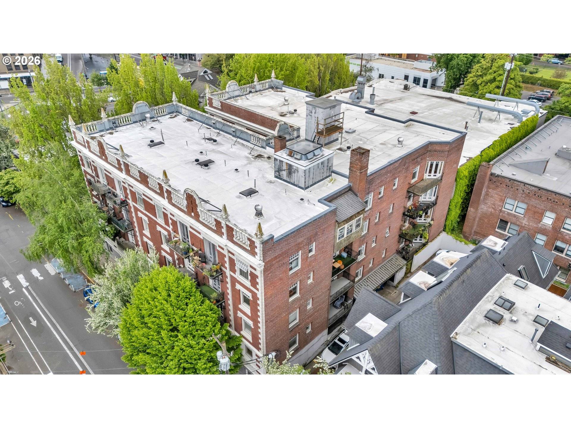 1811 NW COUCH ST #207, Portland, OR 97209