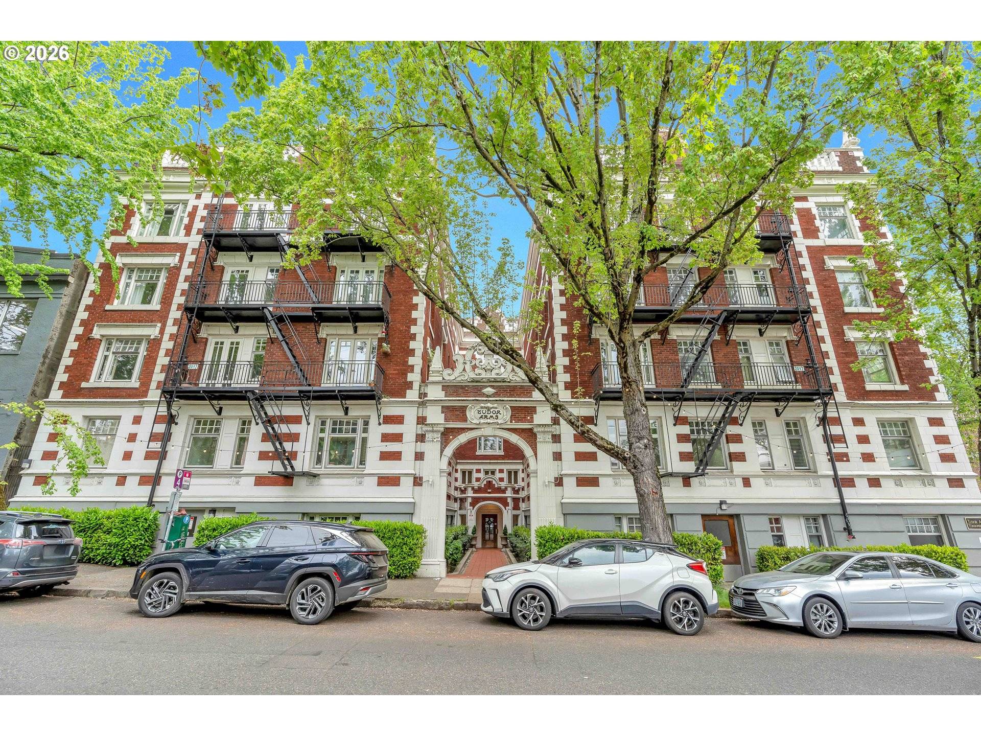 1811 NW COUCH ST #207, Portland, OR 97209