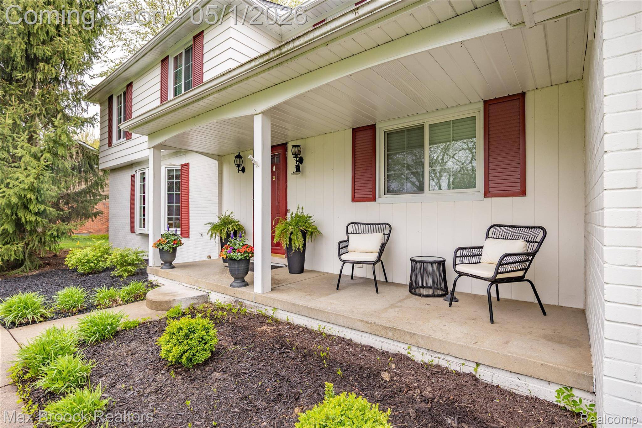 2275 Park Ridge DR, Bloomfield Hills, MI 48304