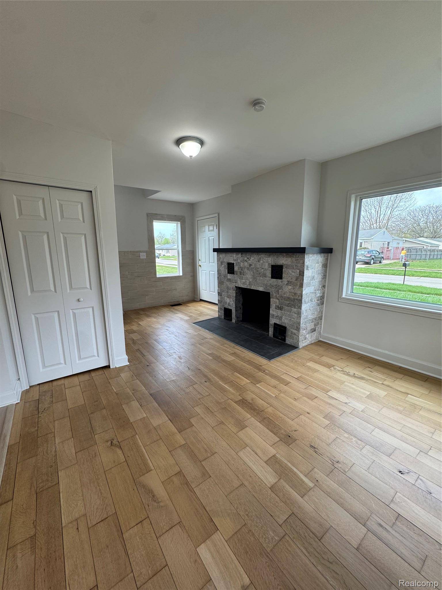 19832 Stafford ST, Clinton Charter Township, MI 48035