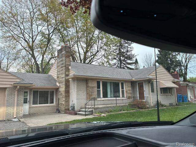 6766 Parkway CIR, Dearbornheightscity_wayne, MI 48127