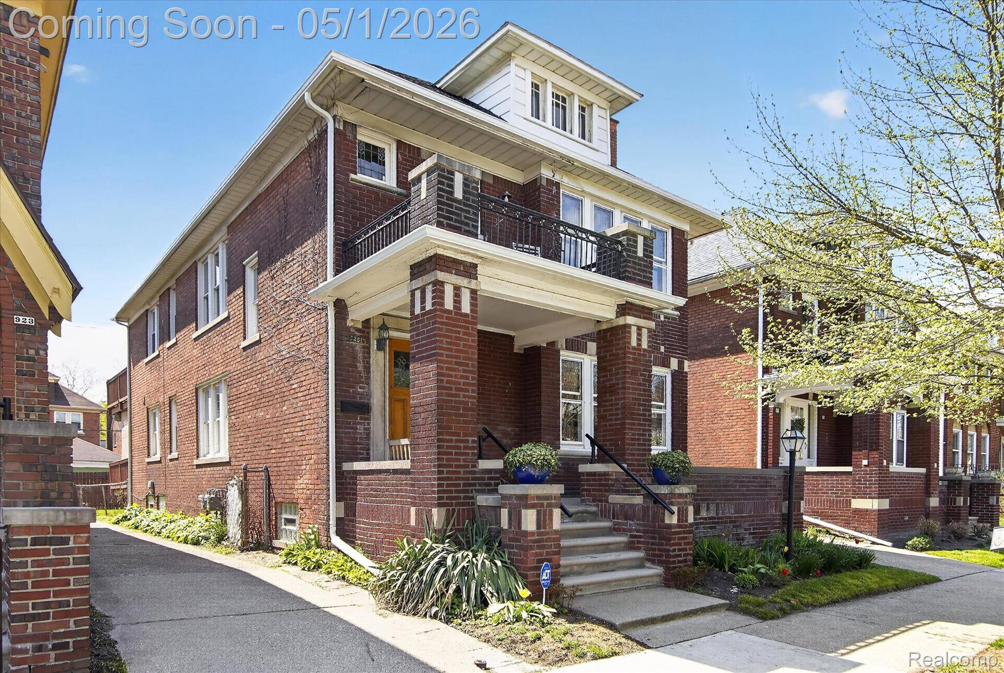 925 Nottingham, Grossepointeparkcity_wayne, MI 48230