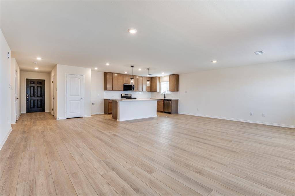 3721 Blooming Prairie Drive, Crandall, TX 75114