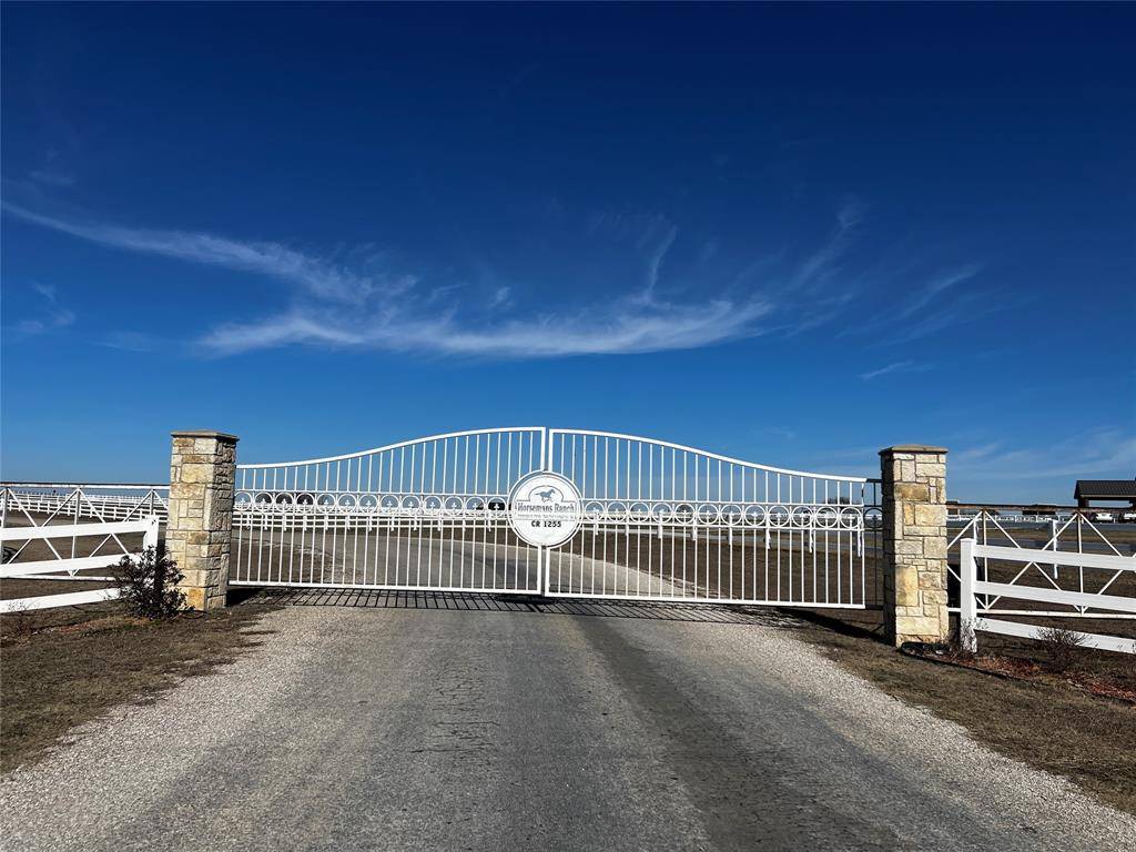 000 County Road 1258, Whitesboro, TX 76273