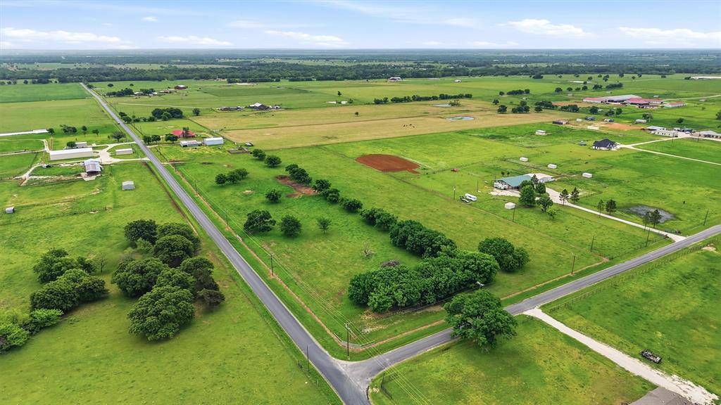 10.5 Graham Grove Road, Collinsville, TX 76233