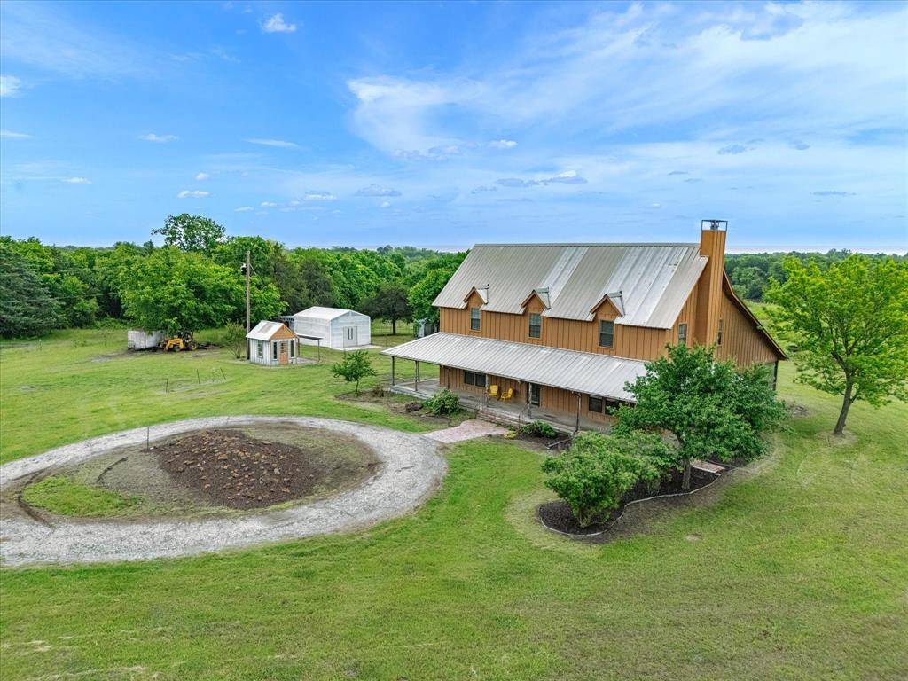 750 Lyons Road, Ennis, TX 75119