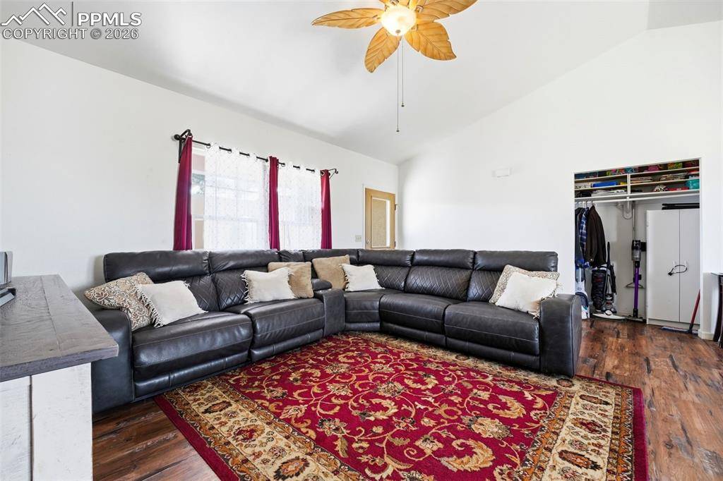 575 11th ST, Penrose, CO 81240