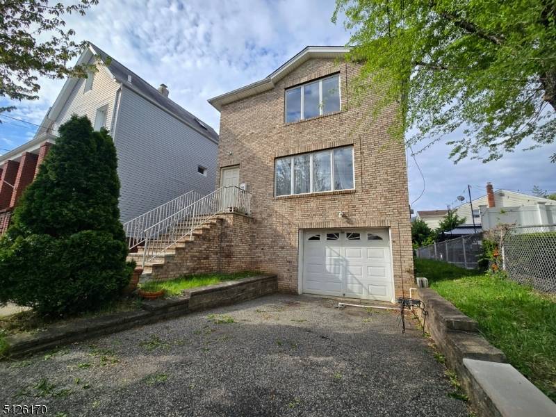 598 Broad St, Carlstadt Boro, NJ 07072