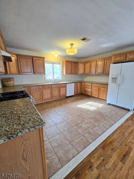 598 Broad St, Carlstadt Boro, NJ 07072