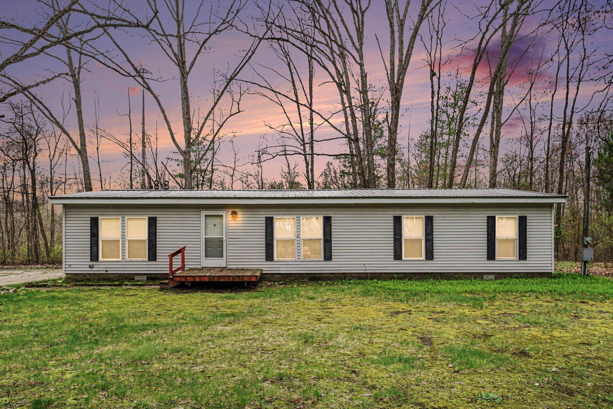 2418 Lincoln RD, Heathtownship_allegan, MI 49010