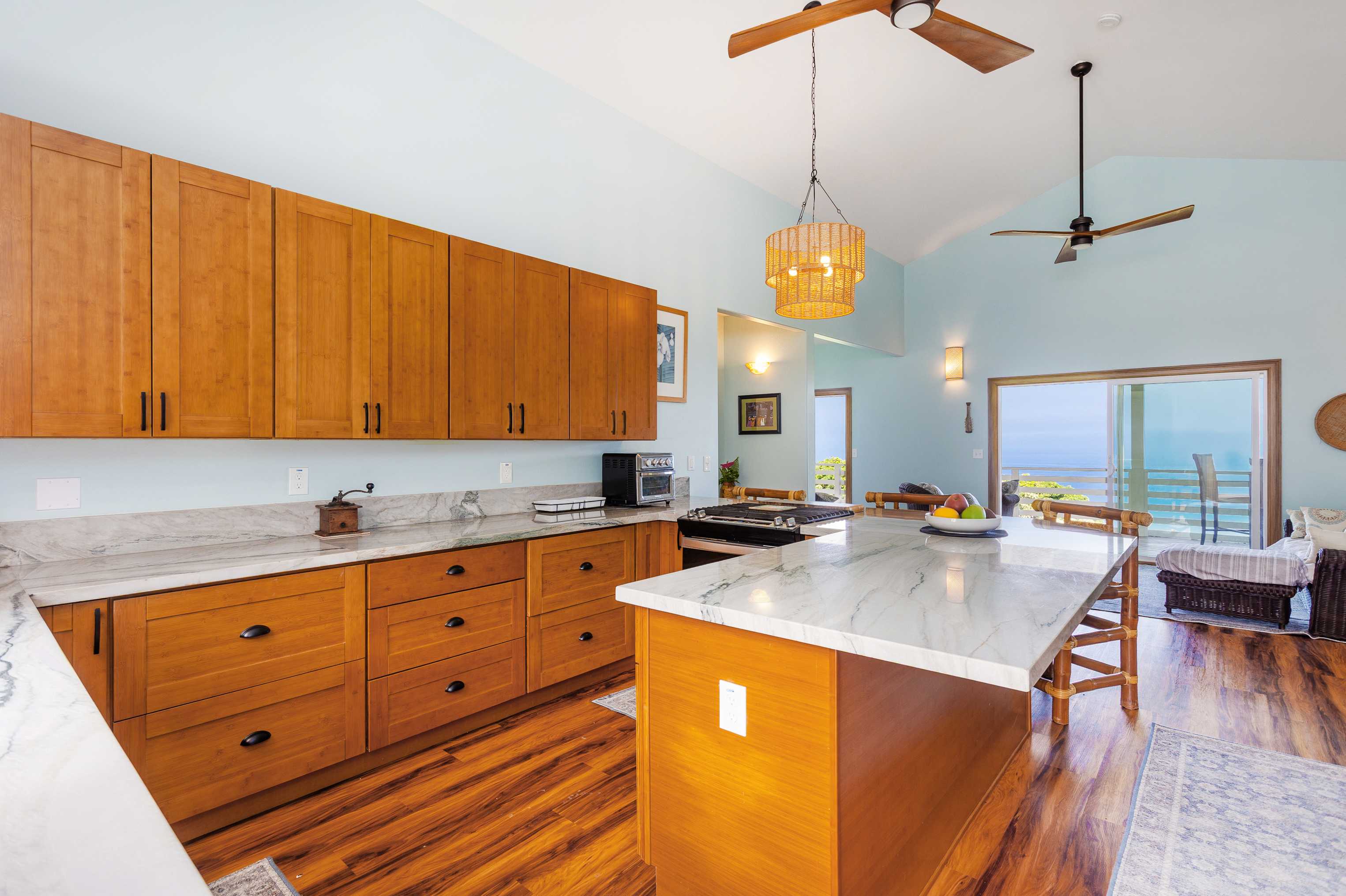 87-2771 MAMALAHOA HWY ##2, Captain Cook, HI 96704