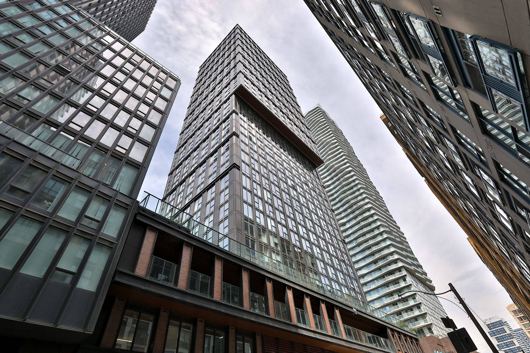 82 Dalhousie ST #501, Toronto C08, ON M5B 0C5