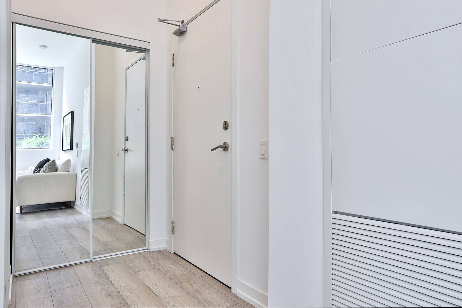 82 Dalhousie ST #501, Toronto C08, ON M5B 0C5