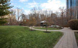 135 Wynford DR ##606, Toronto C13, ON M3C 0J4