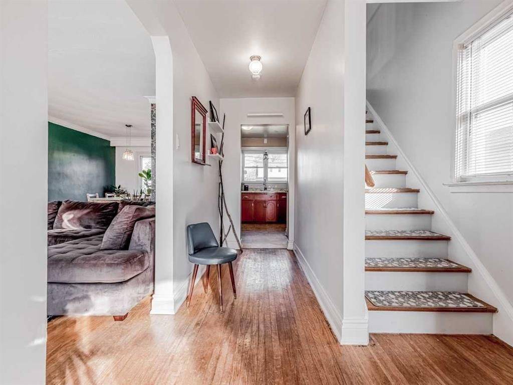 276 Elmhurst DR, Toronto W10, ON M9W 2M2