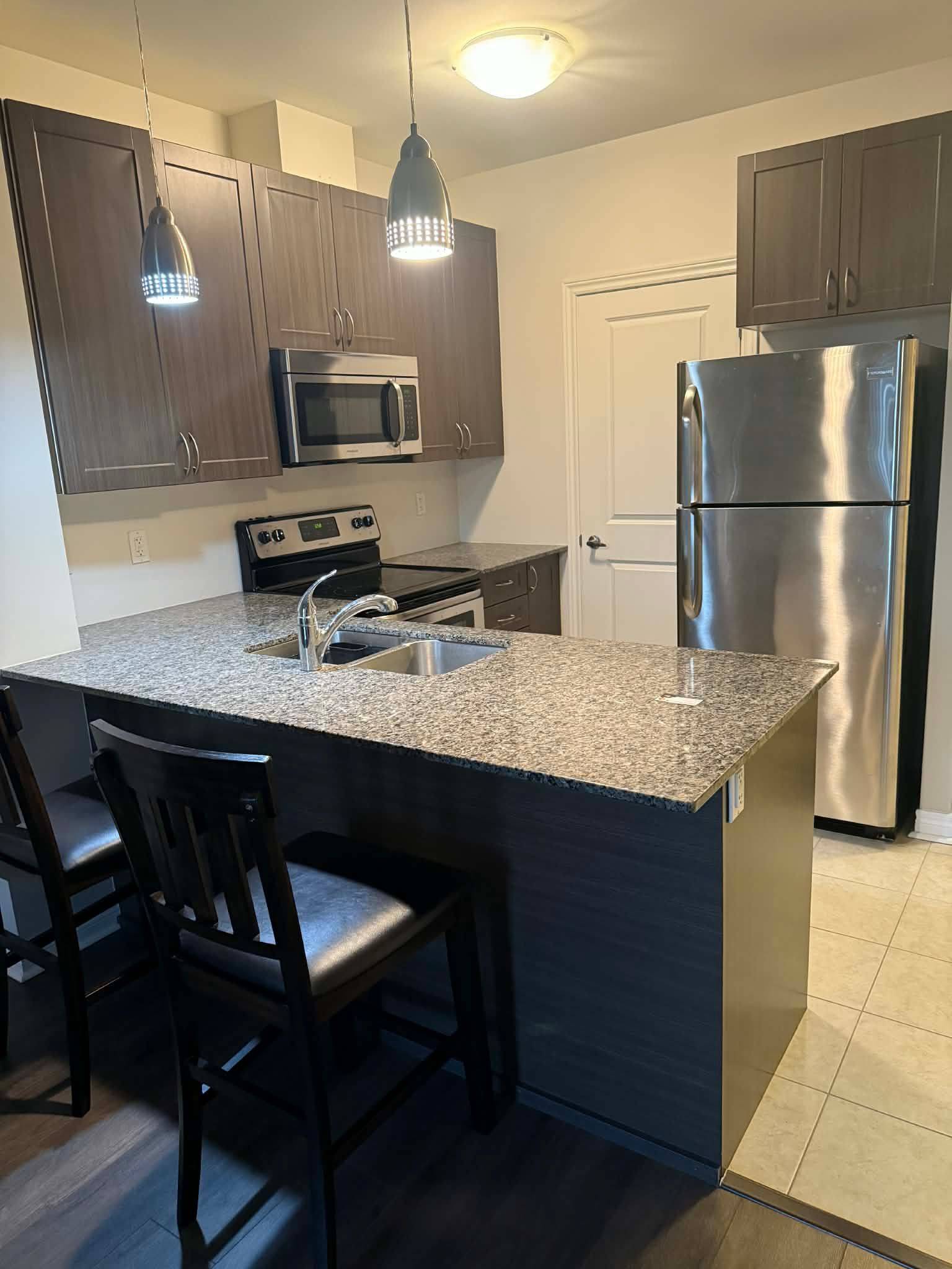 33 Whitmer ST #222, Milton, ON L9T 0R5