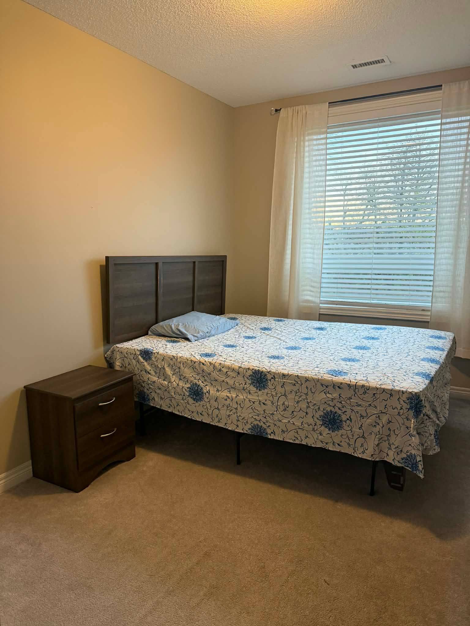 33 Whitmer ST #222, Milton, ON L9T 0R5
