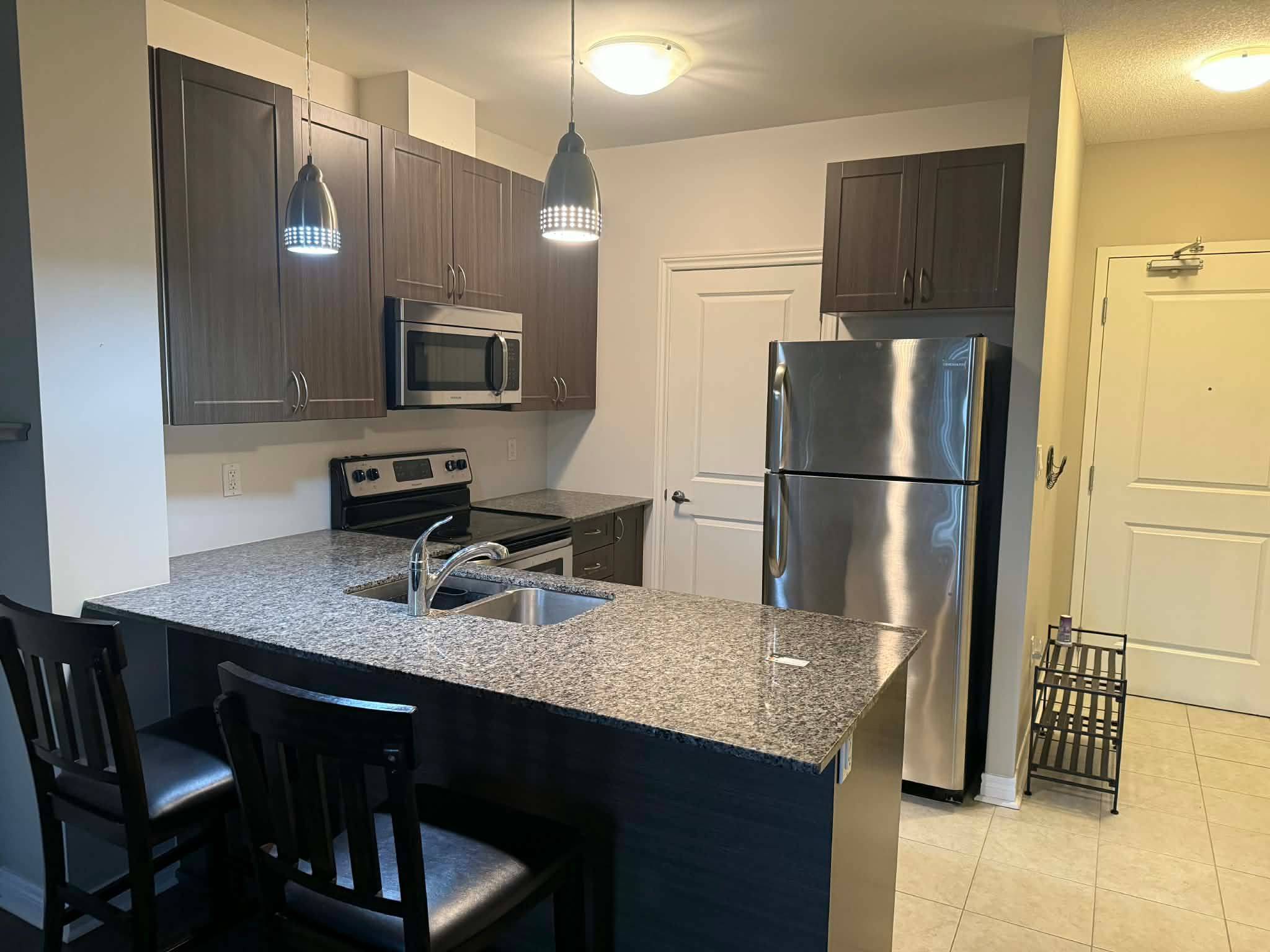 33 Whitmer ST #222, Milton, ON L9T 0R5