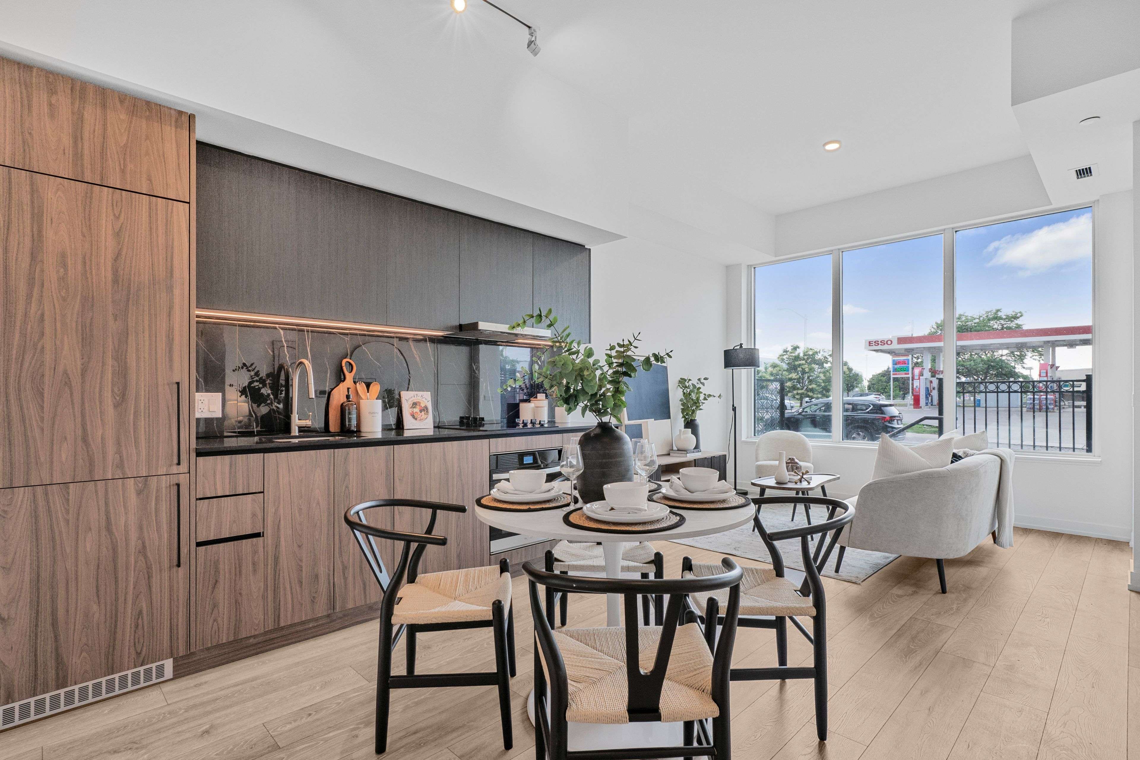 1100 Sheppard AVE W #121, Toronto W05, ON M3K 0E4