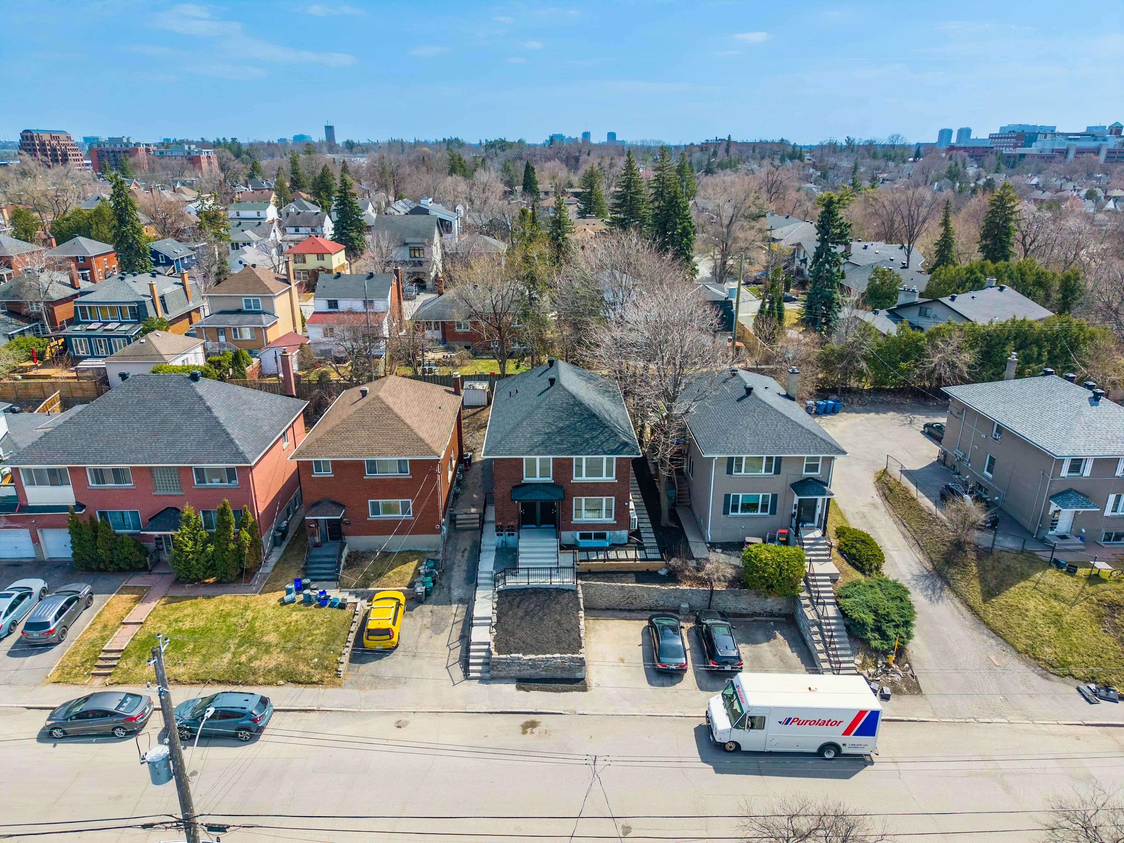142 Young ST, Dows Lake - Civic Hospital And Area, ON K1Y 3P9
