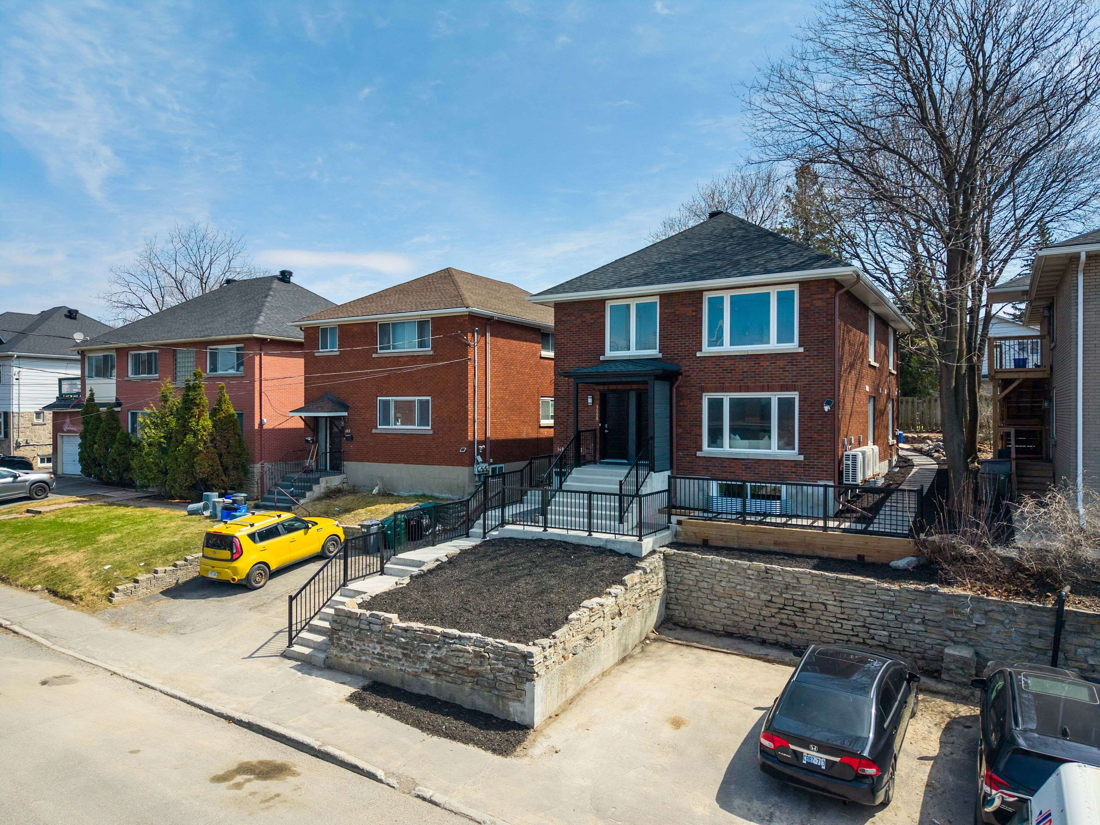 142 Young ST, Dows Lake - Civic Hospital And Area, ON K1Y 3P9