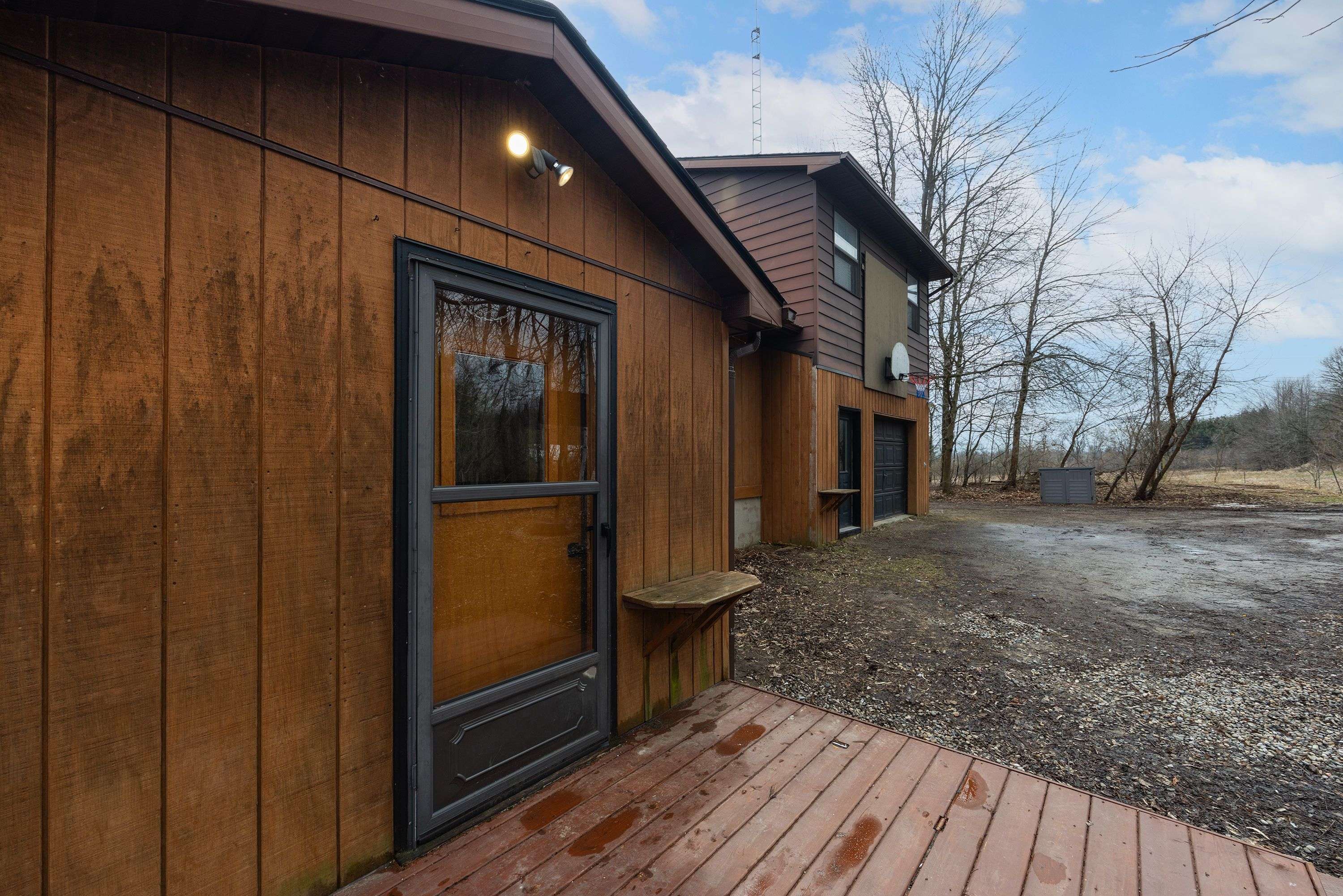 143 Taylor RD W, Front Of Leeds & Seeleys Bay, ON K7G 2V3