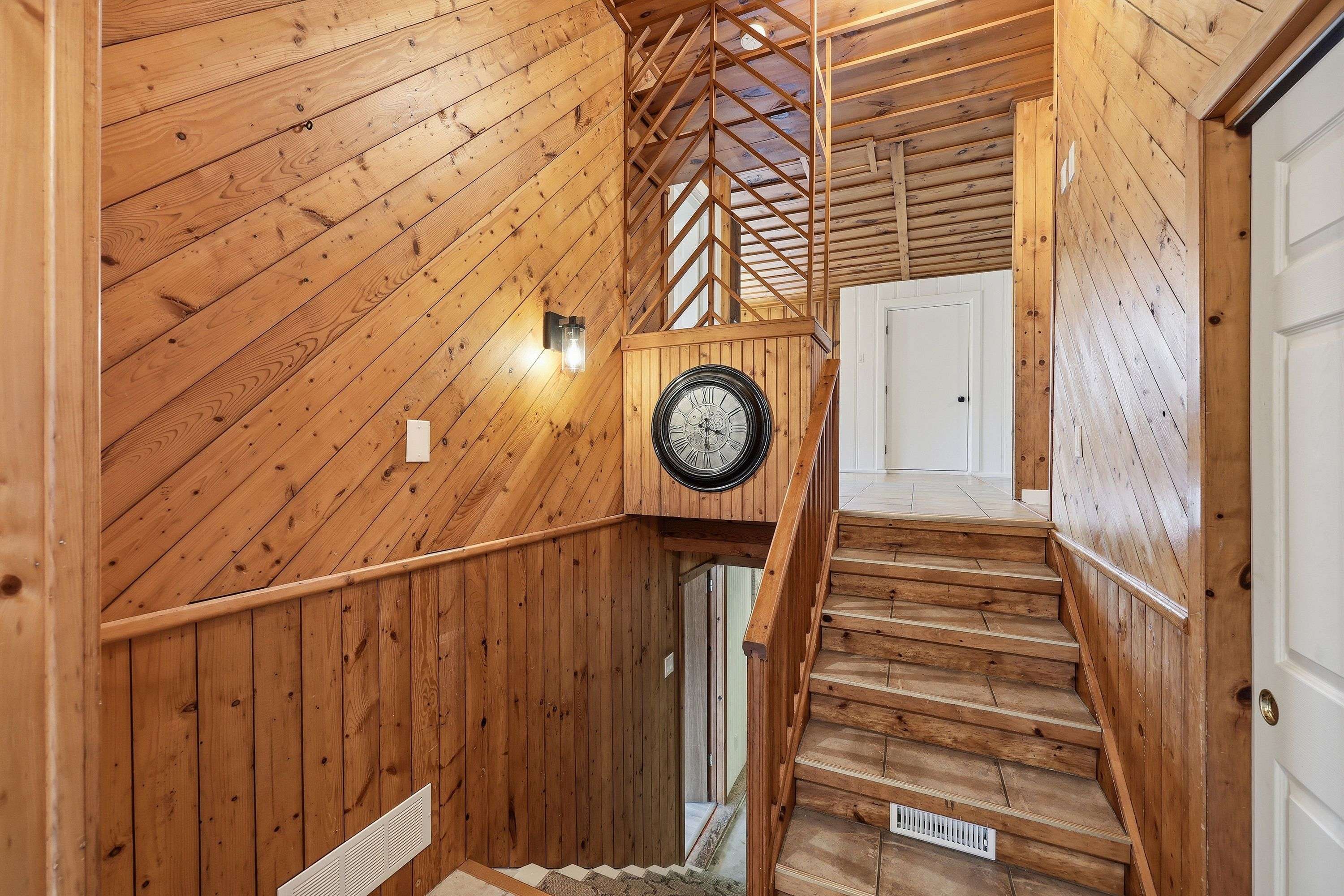 143 Taylor RD W, Front Of Leeds & Seeleys Bay, ON K7G 2V3