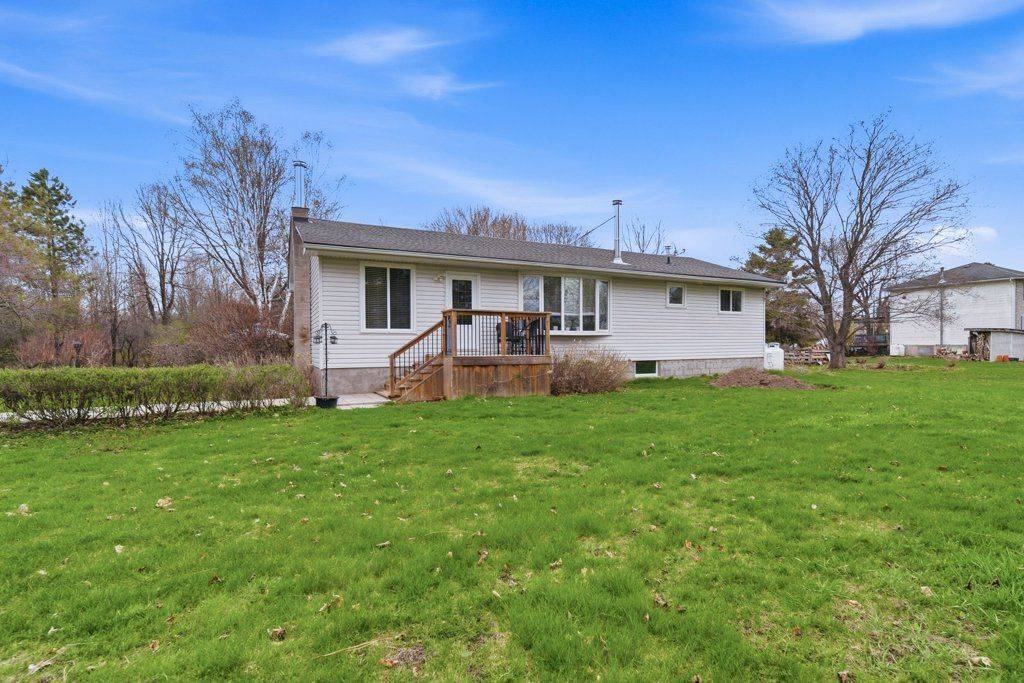 527 Bush RD, Rideau Lakes, ON K0G 1E0