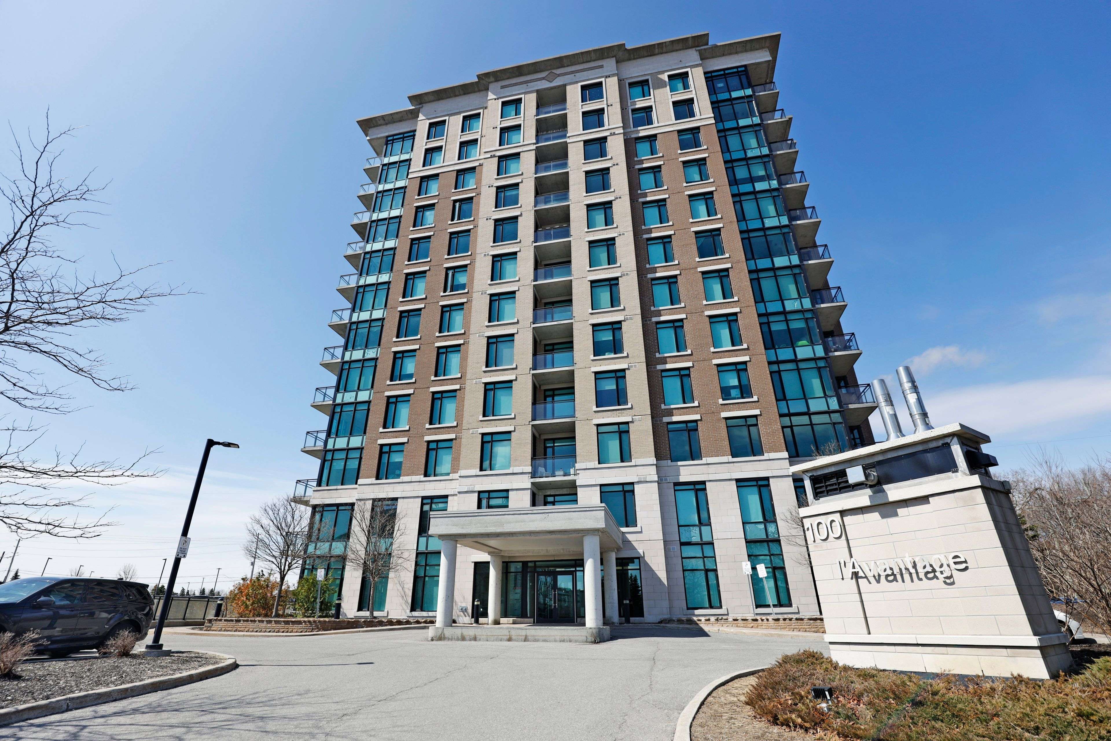 100 Roger Guindon AVE #202, Alta Vista And Area, ON K1G 3Z7