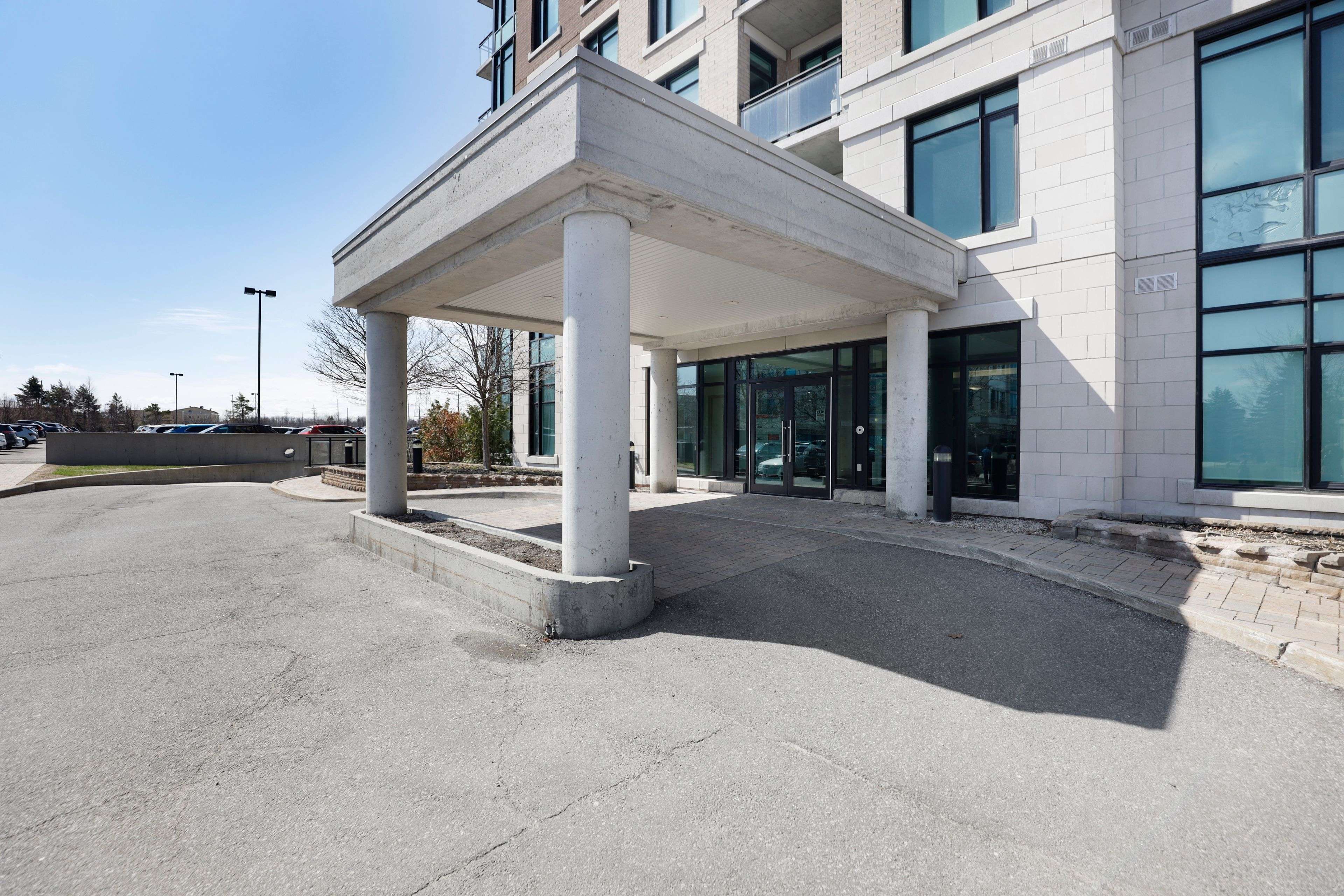 100 Roger Guindon AVE #202, Alta Vista And Area, ON K1G 3Z7