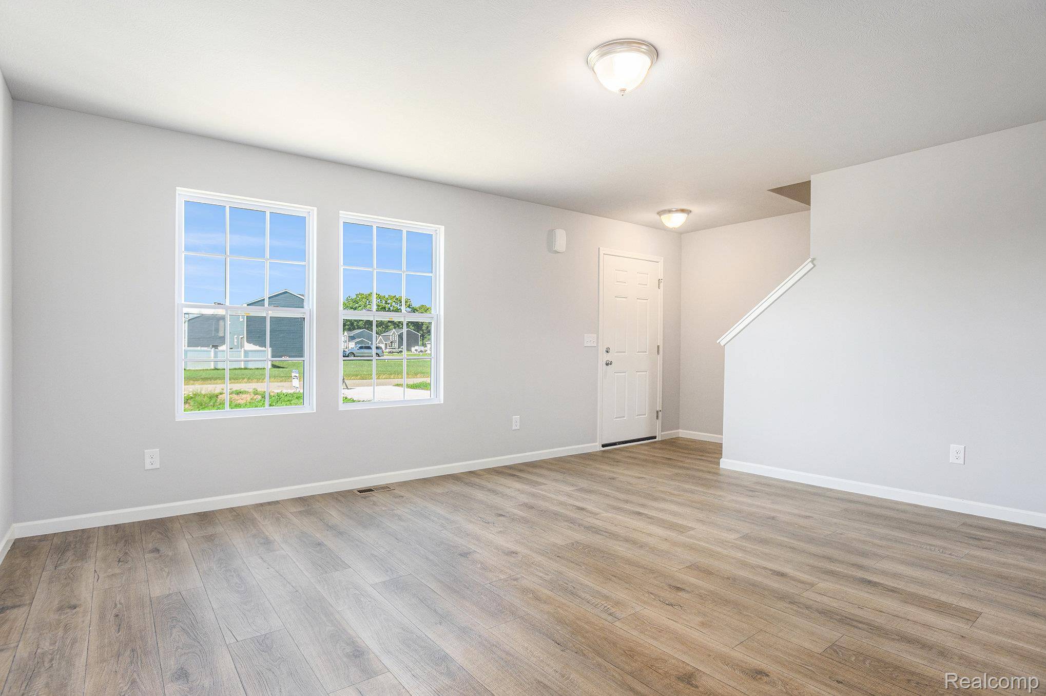 6030 Lahring RD, Fenton Charter Township, MI 48451