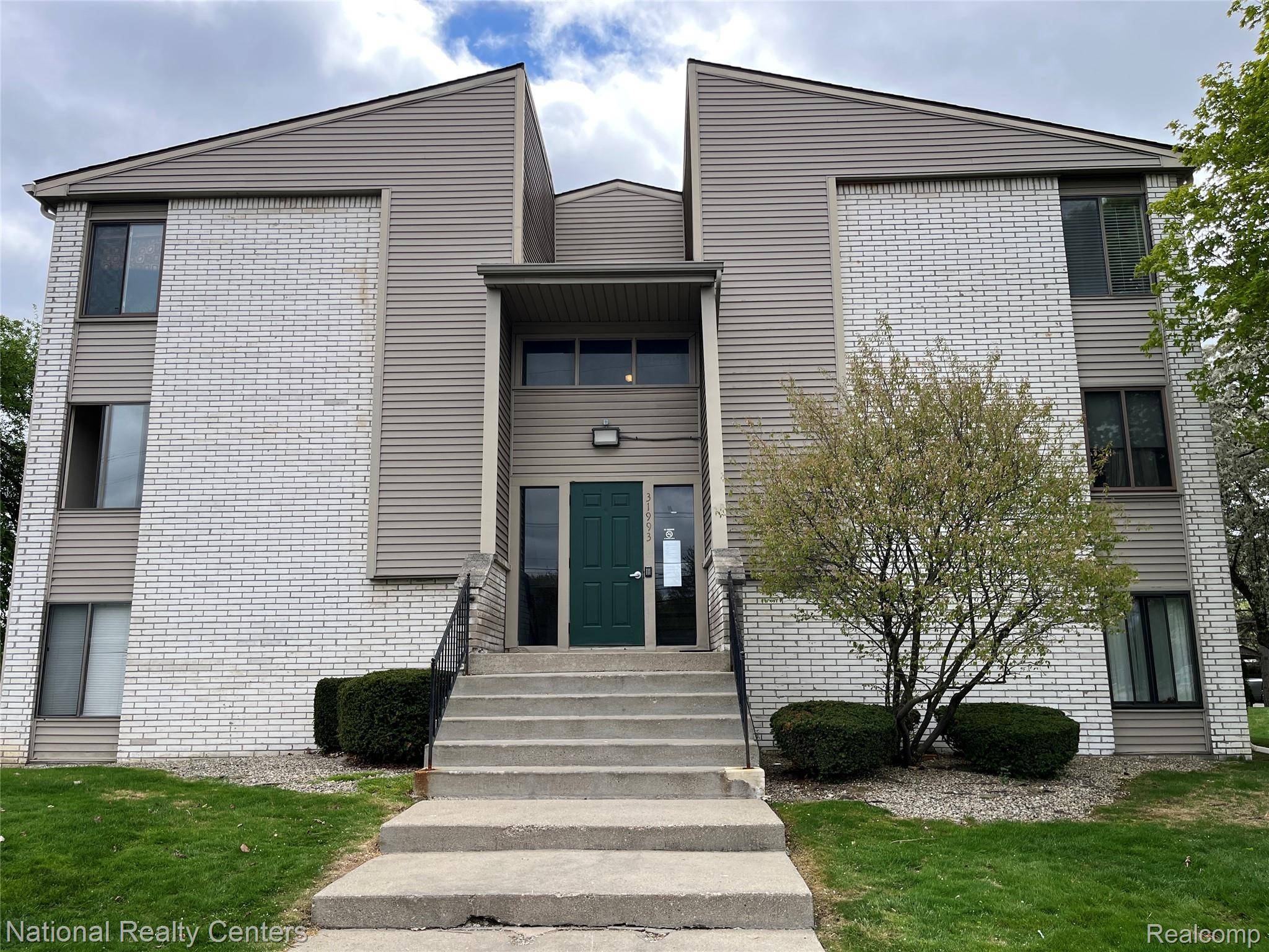 31993 W 12 Mile RD #309, Farmington Hills, MI 48334