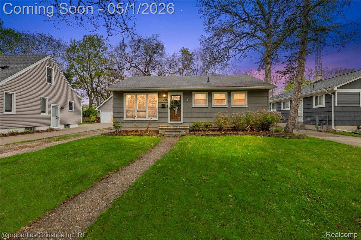 926 Catalpa DR, Royaloakcity_oakland, MI 48067