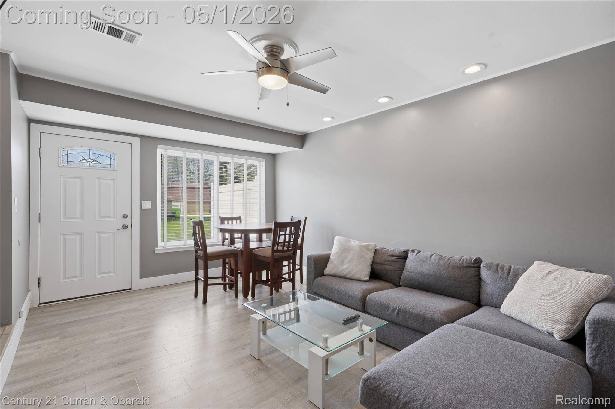 862 N Main ST, Milfordvillage_oakland, MI 48381