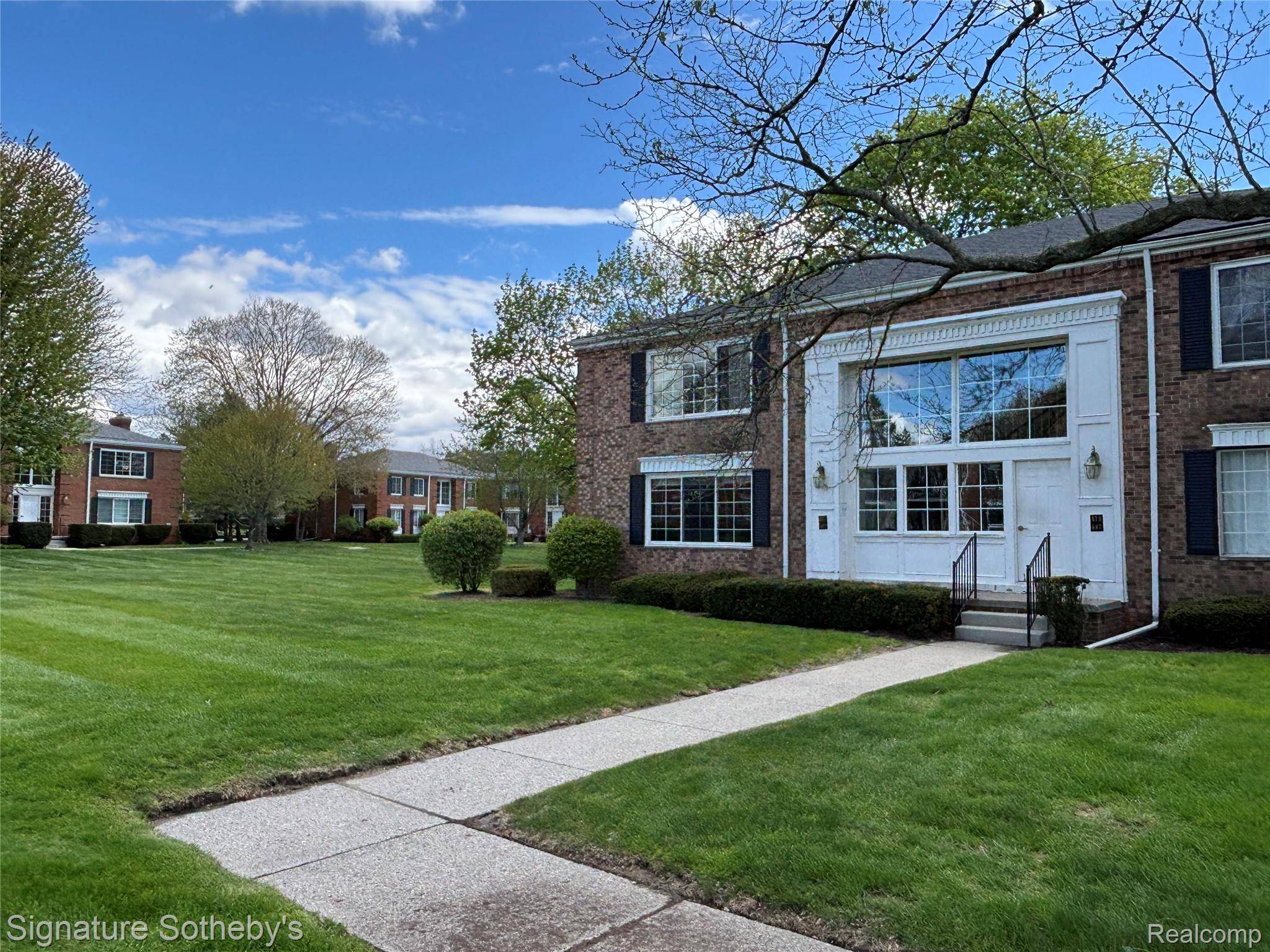 689 E Fox Hills DR #65, Bloomfieldhillscity_oakland, MI 48304