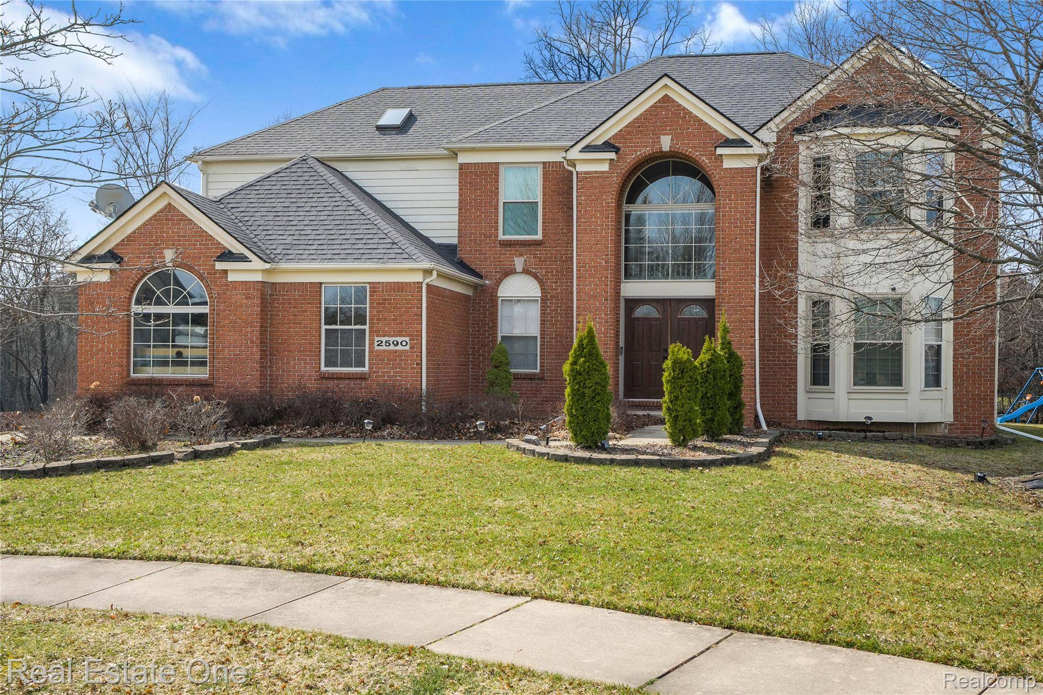 2590 Oakham CT, Cantonchartertownship_wayne, MI 48188
