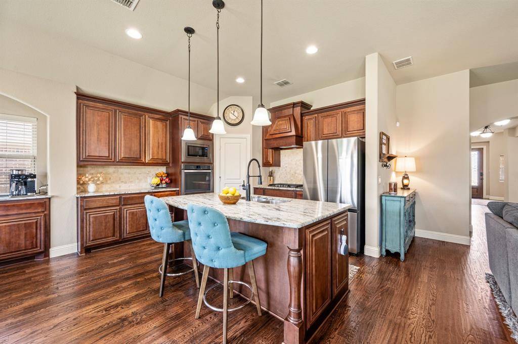 5209 Edgebrook Way, Fort Worth, TX 76244
