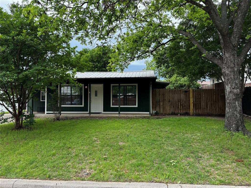 484 S First Avenue, Stephenville, TX 76401