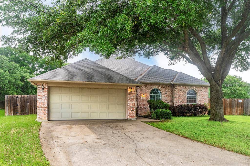 2403 Casey Court, Arlington, TX 76013