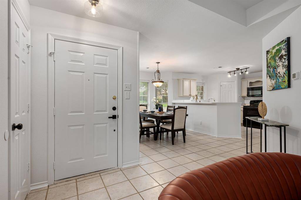 752 Monique, Cedar Hill, TX 75104