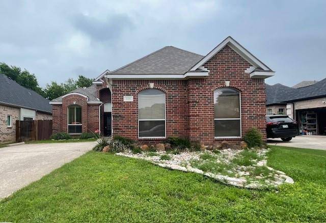 408 Hideaway Court, Euless, TX 76039