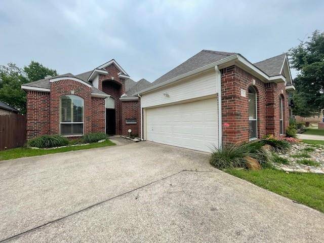 408 Hideaway Court, Euless, TX 76039
