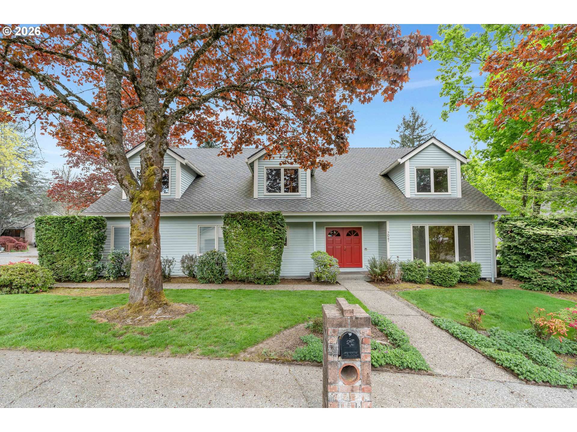 7061 SW WINDEMERE LOOP, Portland, OR 97225