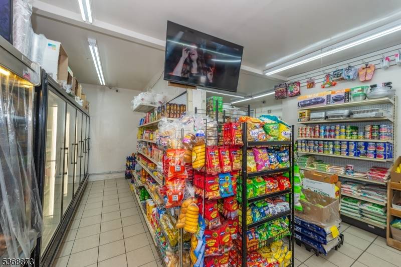 609 Madison Ave, Paterson City, NJ 07514