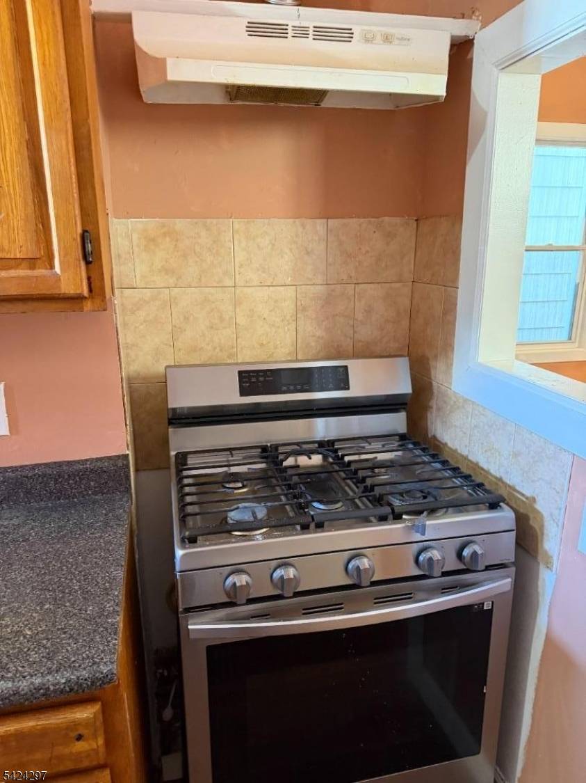 170 Boyd Ave, Jersey City, NJ 07304