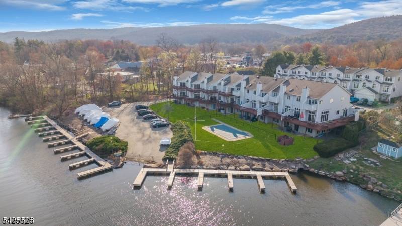 1 St Charles Ave, West Milford Twp., NJ 07421