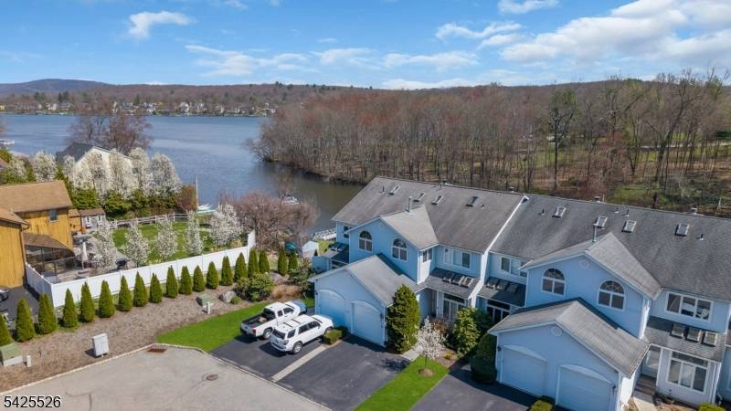 1 St Charles Ave, West Milford Twp., NJ 07421